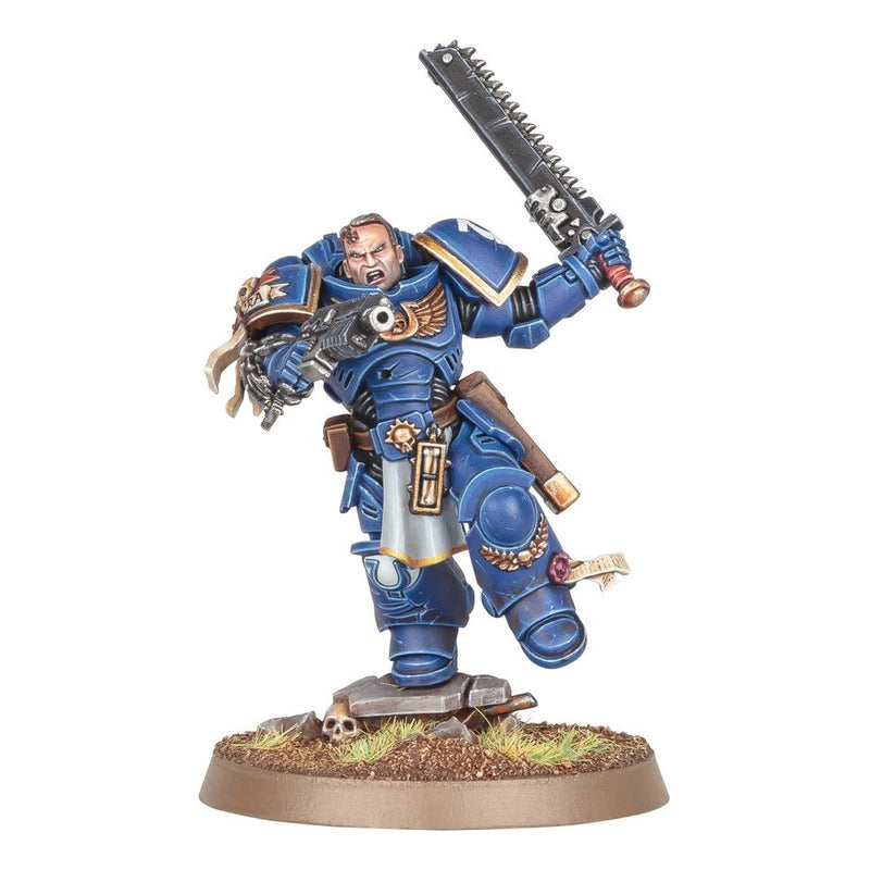 Games Workshop Warhammer40k Space Marines Lieutenant Titus