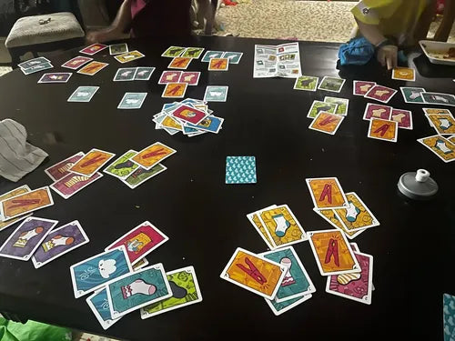 Aral Games Calcetos Juego De Mesa - En Español